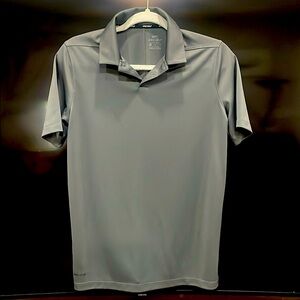 Nike Golf Shirt XL Gray In Color